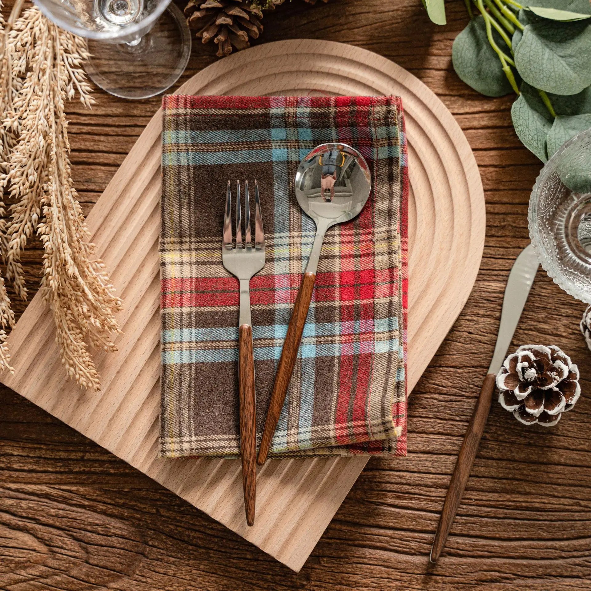 Rustic Noel Table Set